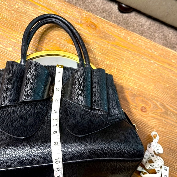 Crossi Like NEW Elegant Bow Black Classic Park Bow Leather Satchel Hand Purse - Picture 11 of 15